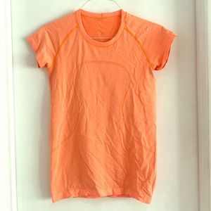 lululemon Swiftly Tech Short Sleeve Crew size 8
